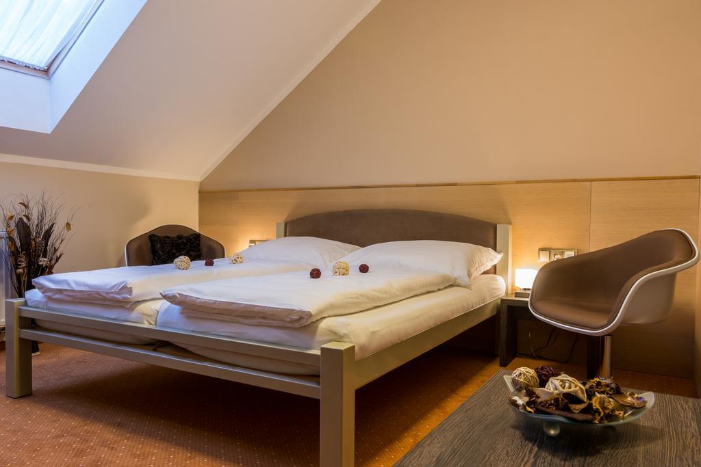 Hotel Luznice Planá nad Lužnicí Rom bilde