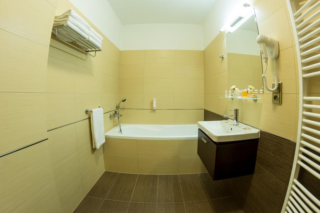 Hotel Luznice Planá nad Lužnicí Rom bilde